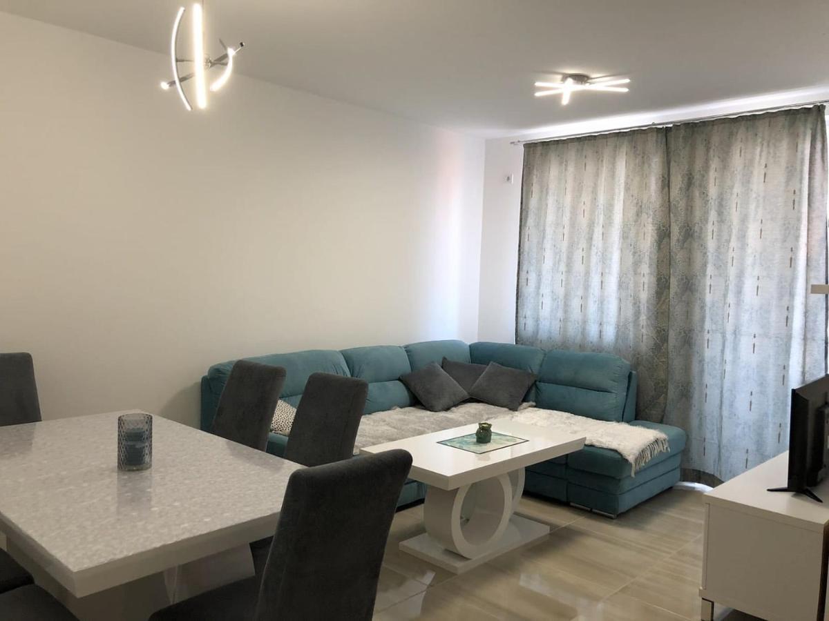 Apartman Sims Bijeljina Exteriör bild